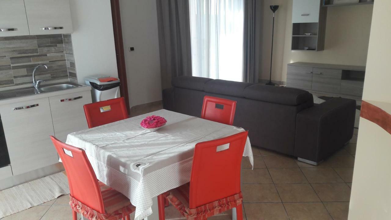 Dolce Casa Sara Villa Collemeto Екстериор снимка
